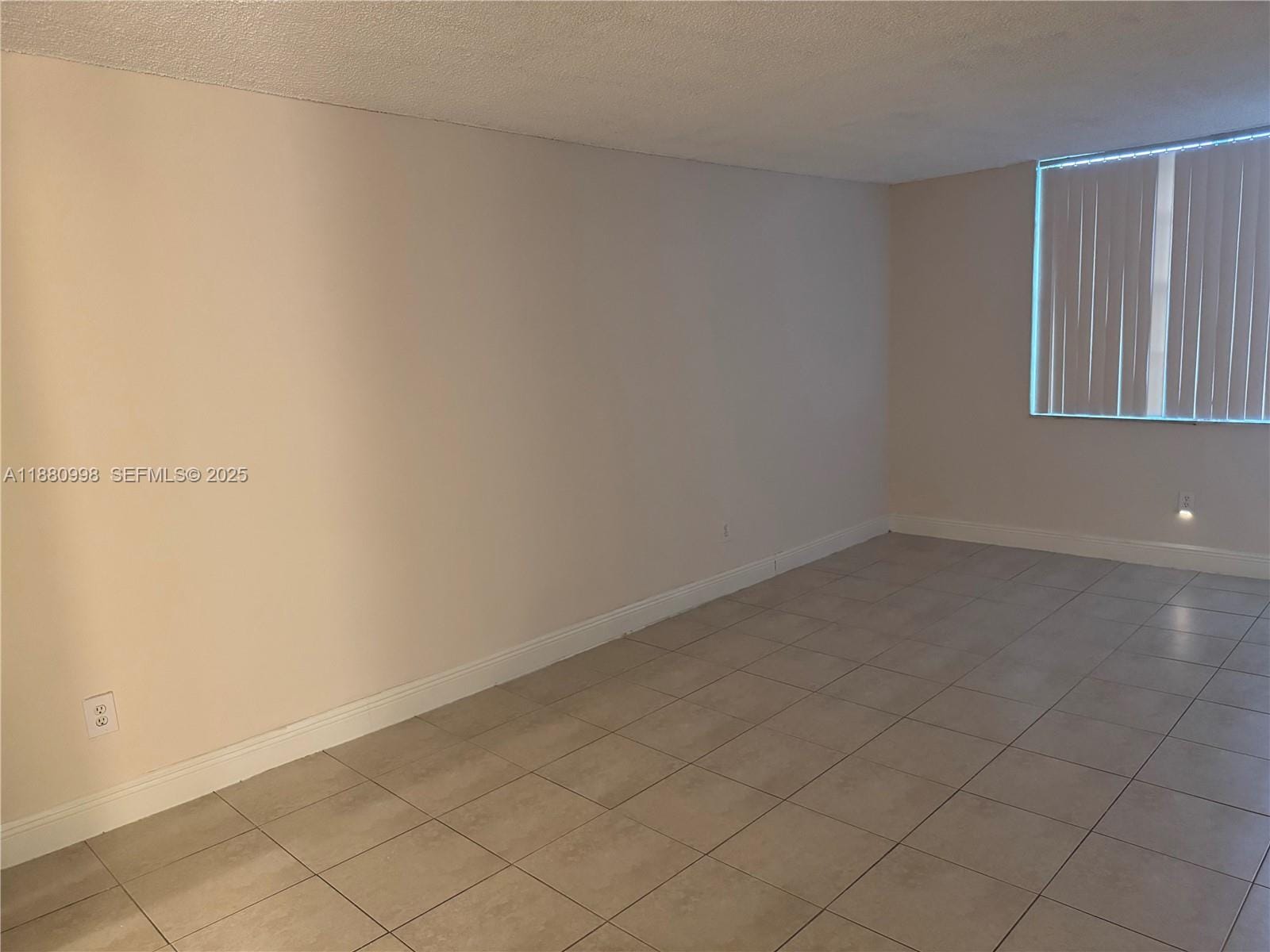 486 NW 165th St Road B-506, Miami, FL 33169 photo 11