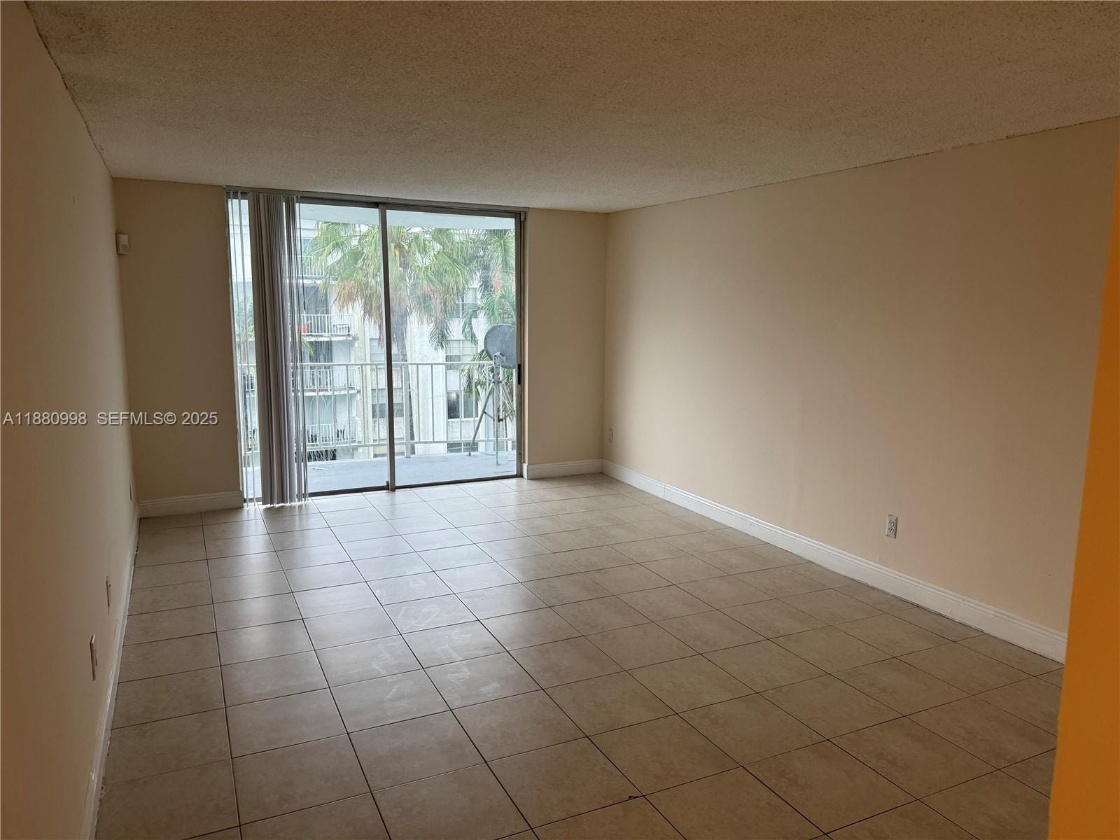 486 NW 165th St Road B-506, Miami, FL 33169 photo 5