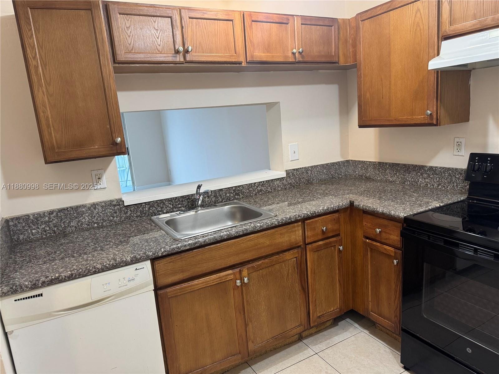 486 NW 165th St Road B-506, Miami, FL 33169 photo 8