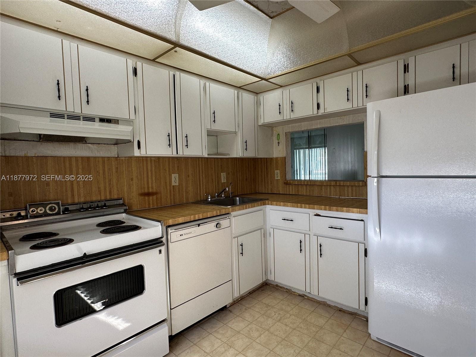 8901 S Hollybrook Boulevard 306, Pembroke Pines, FL 33025 photo 14