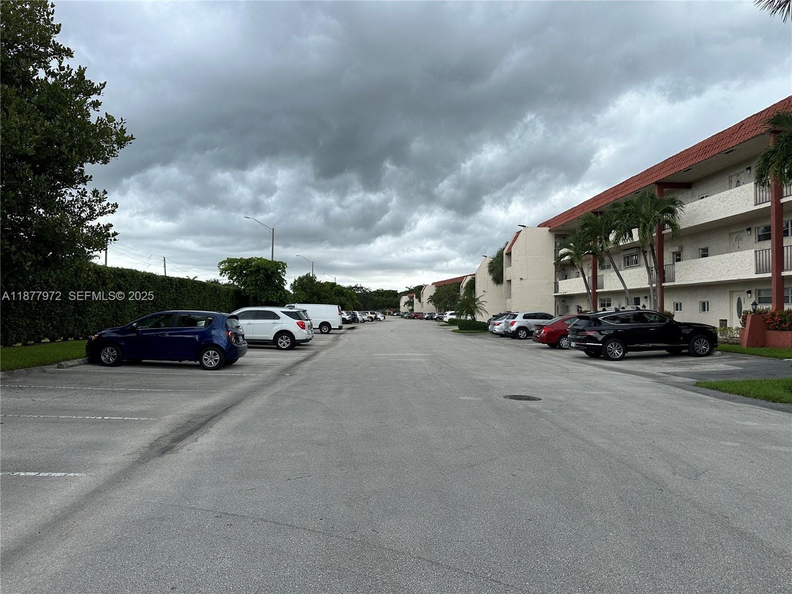 8901 S Hollybrook Boulevard 306, Pembroke Pines, FL 33025 photo 4