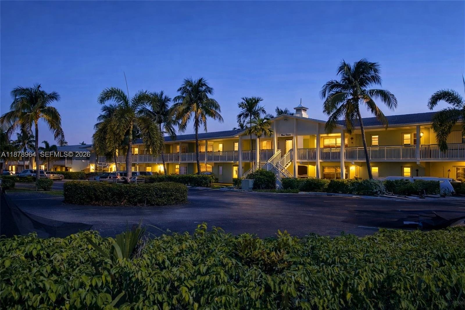 930 SE 9th Avenue 8, Pompano Beach, FL 33060 photo 4