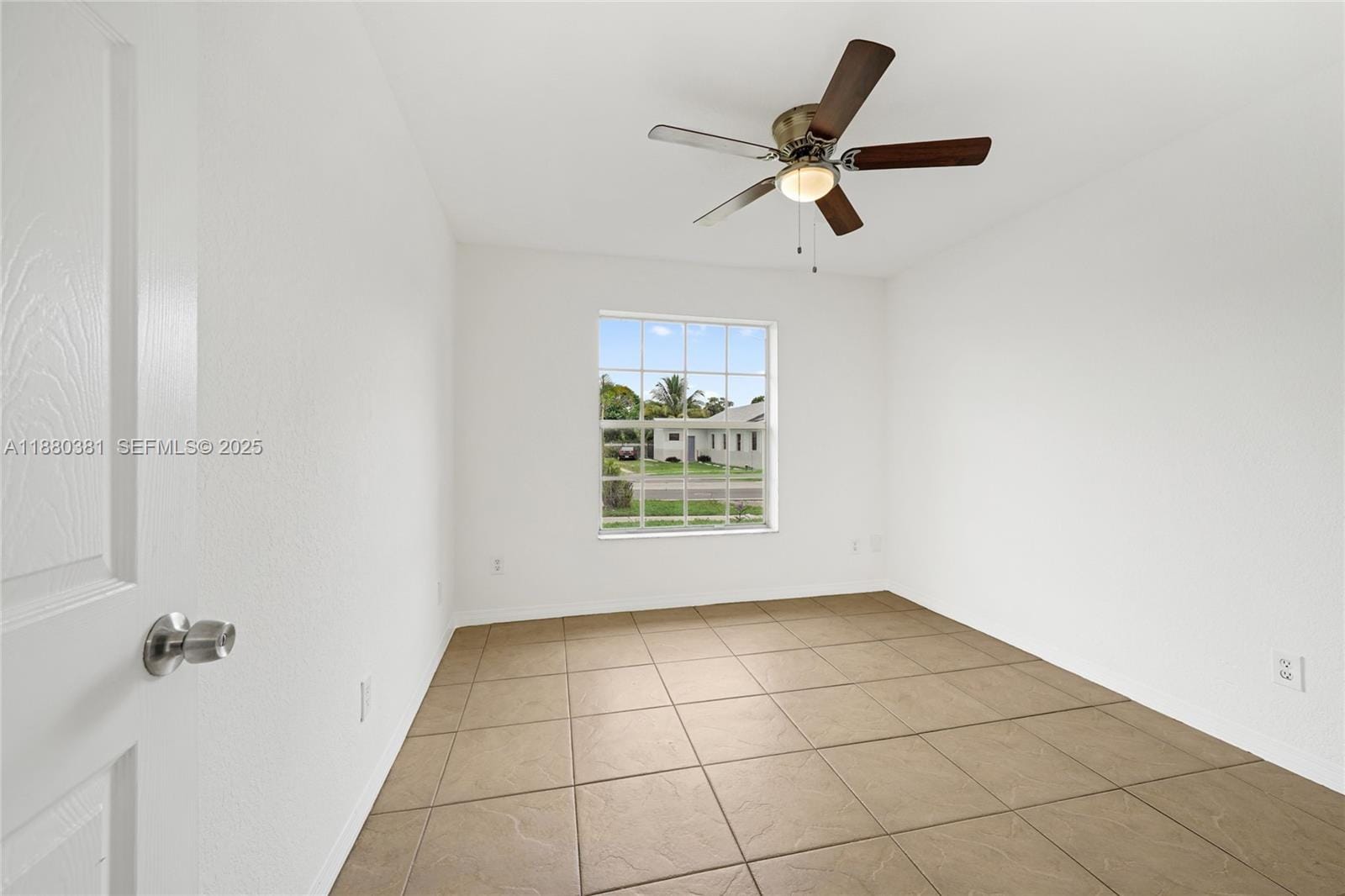 1009 SW 12th Avenue, Dania Beach, FL 33004 photo 17