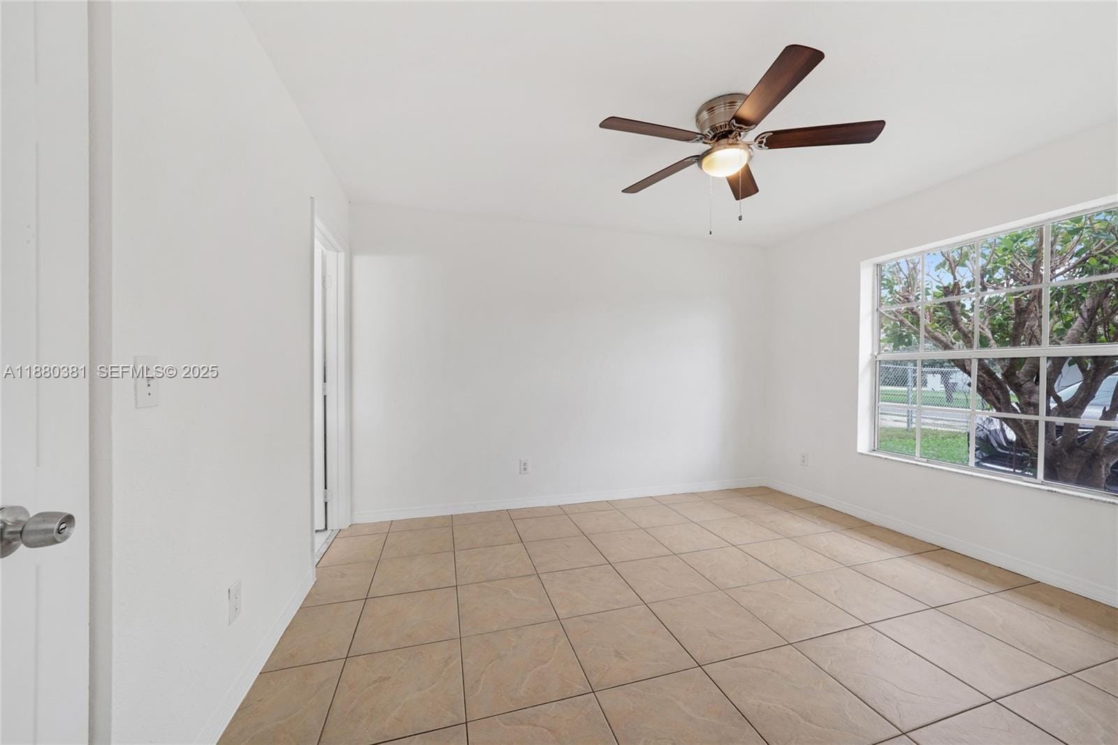 1009 SW 12th Avenue, Dania Beach, FL 33004 photo 10