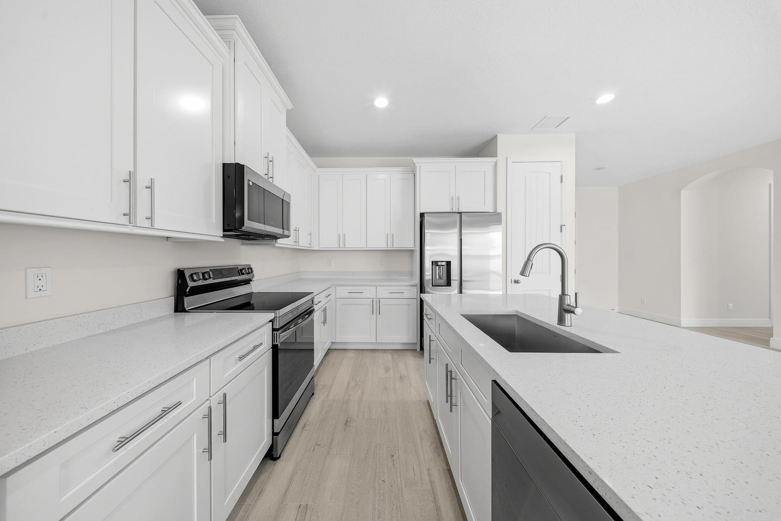 5711 Cassia Drive — photo 4