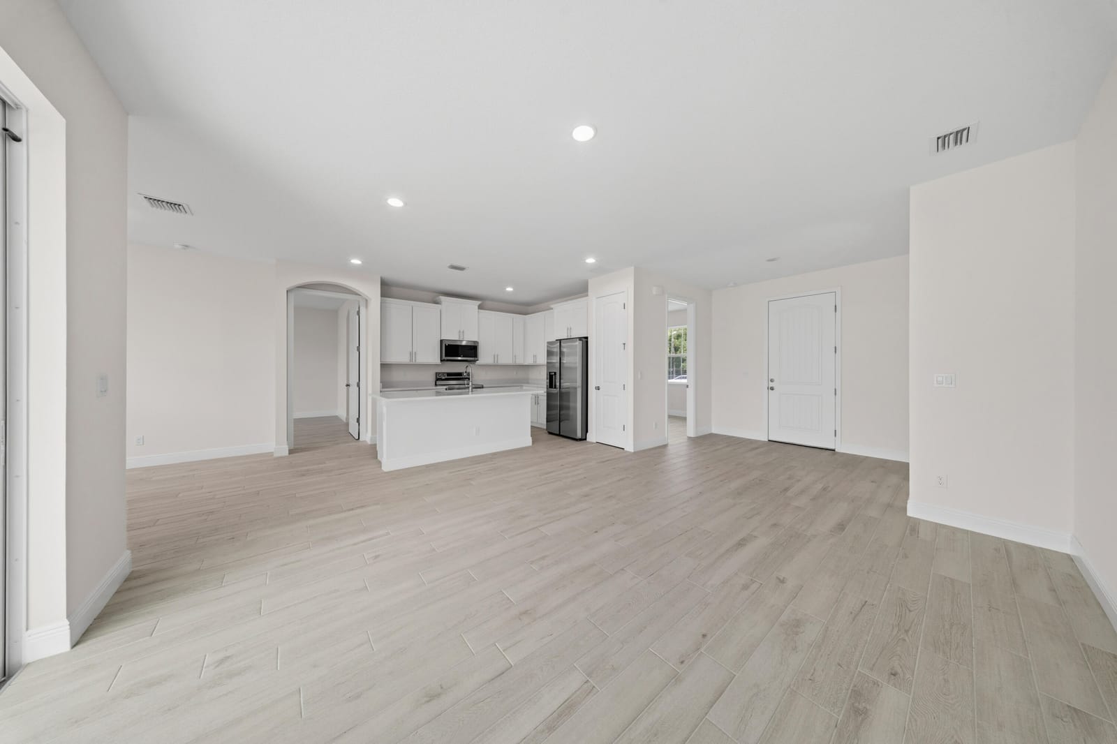 5711 Cassia Drive — photo 8