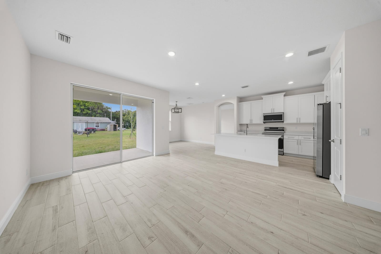 5711 Cassia Drive — photo 10
