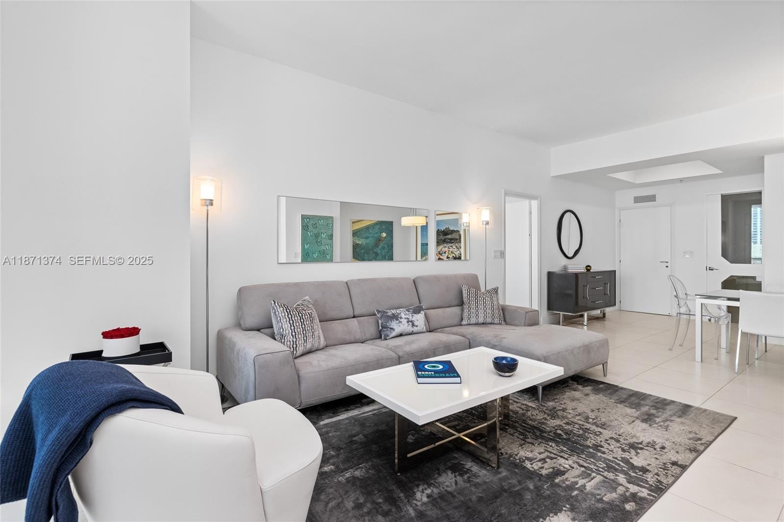 50 S Pointe Drive 1005, Miami Beach, FL 33139 photo 2