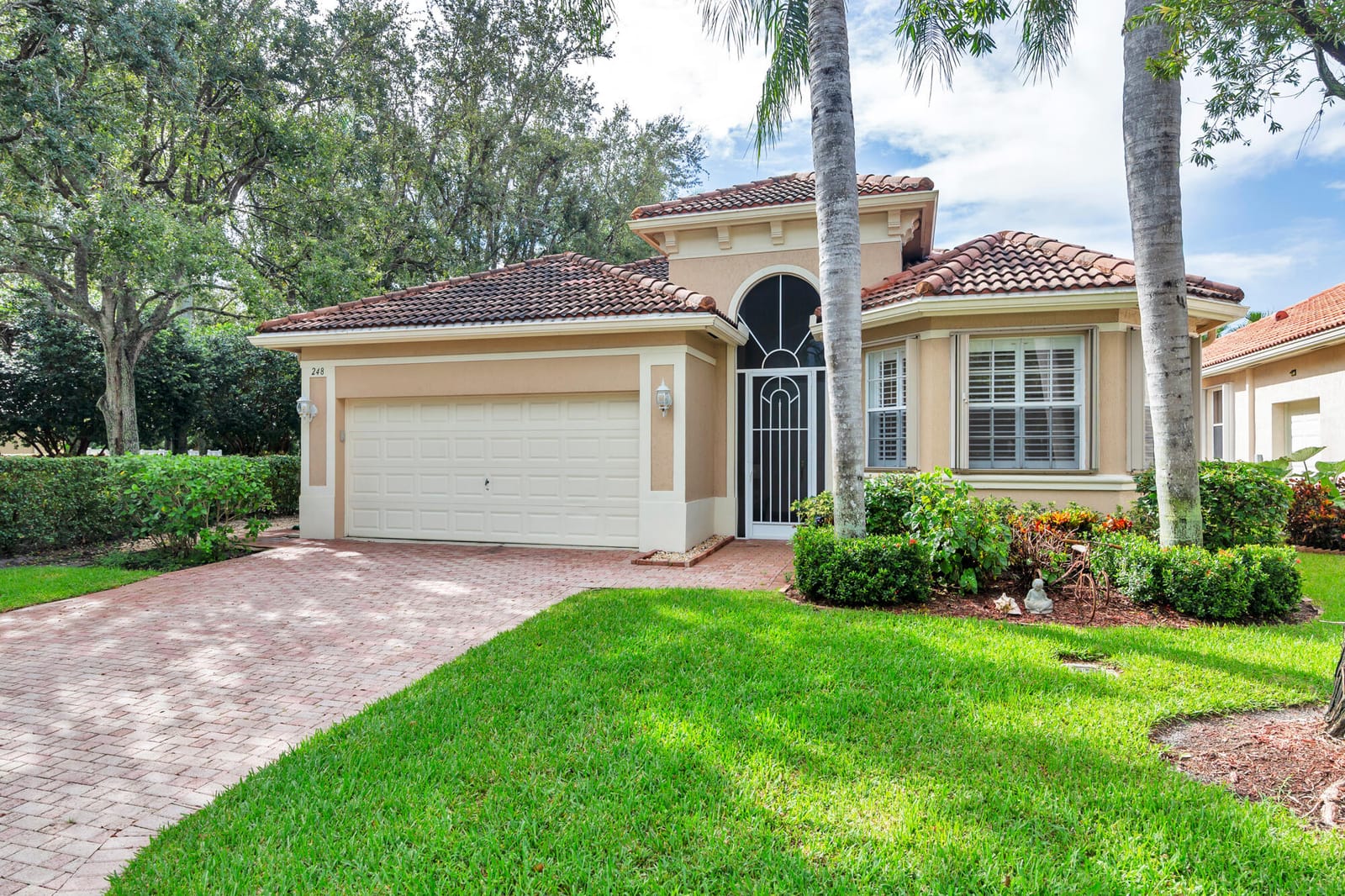 248 Palm Circle, Atlantis, FL 33462
