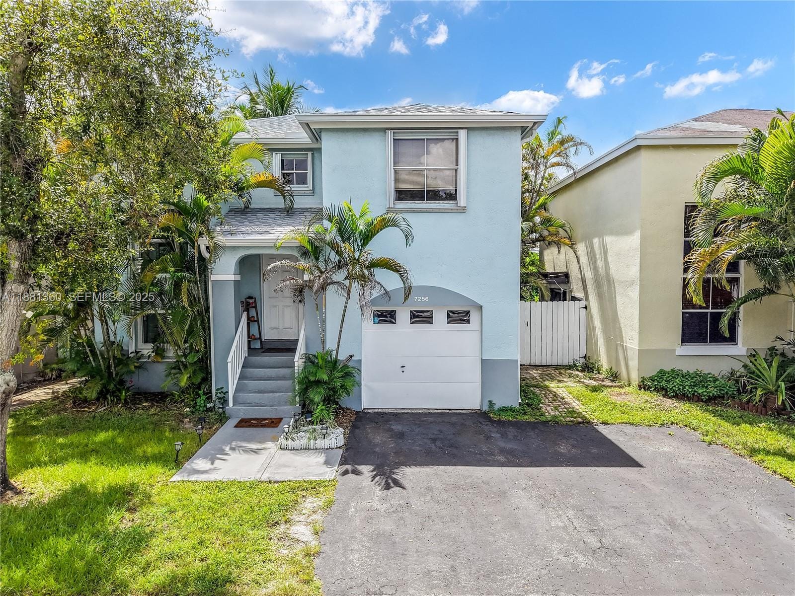 7256 SW 44th Court, Davie, FL 33314
