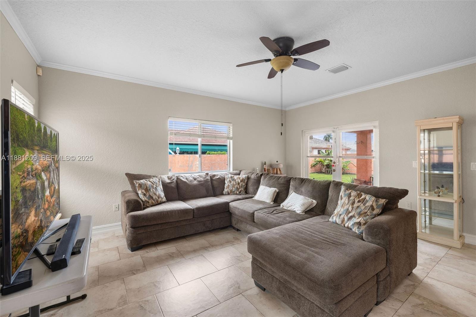 8883 NW 174th Terrace, Hialeah, FL 33018 photo 11
