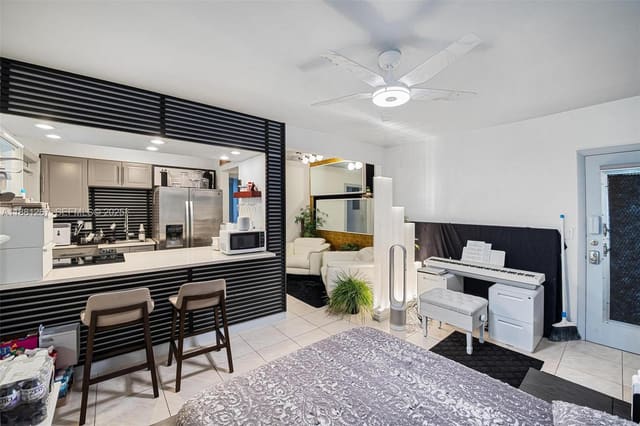 1060 Pennsylvania Avenue 7, sold in Penn Eleven Co-Op, Miami Beach, FL