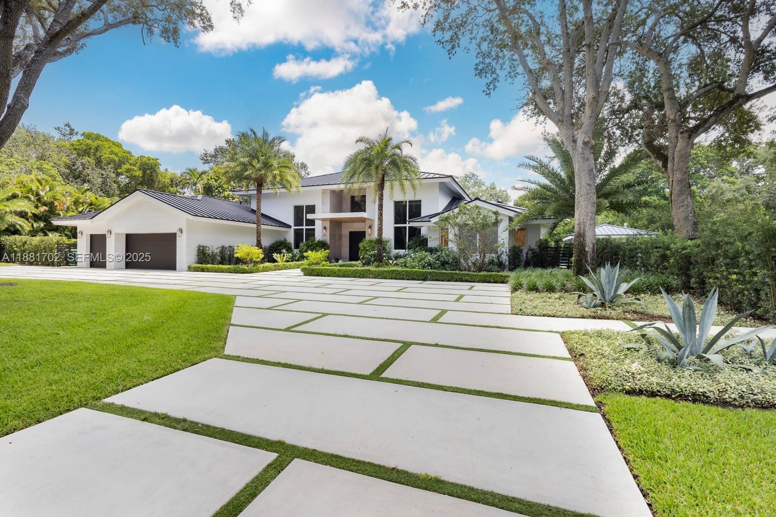 11645 SW 69th Avenue, Pinecrest, FL 33156 photo 2