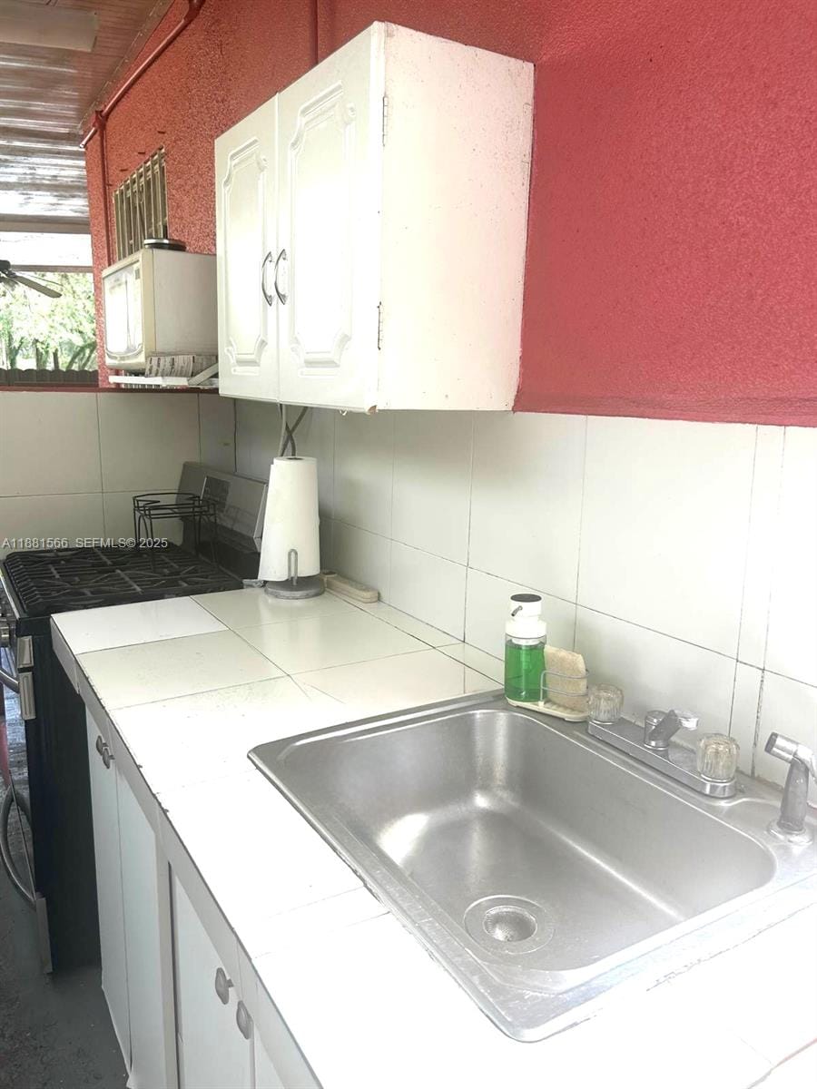 16350 NW 37th Avenue, Miami Gardens, FL 33054 photo 18