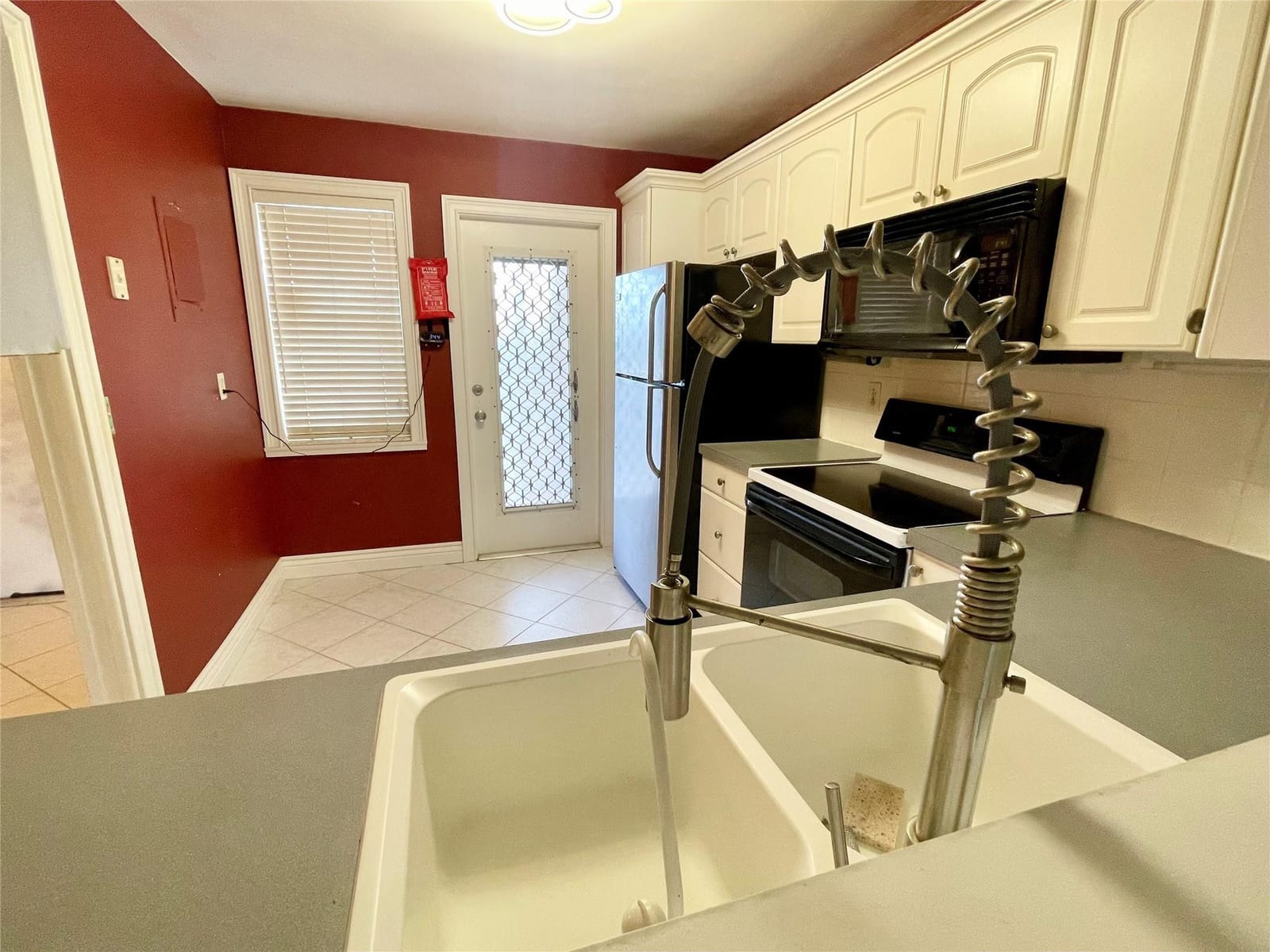 3151 S Palm Aire Drive 307 — photo 5