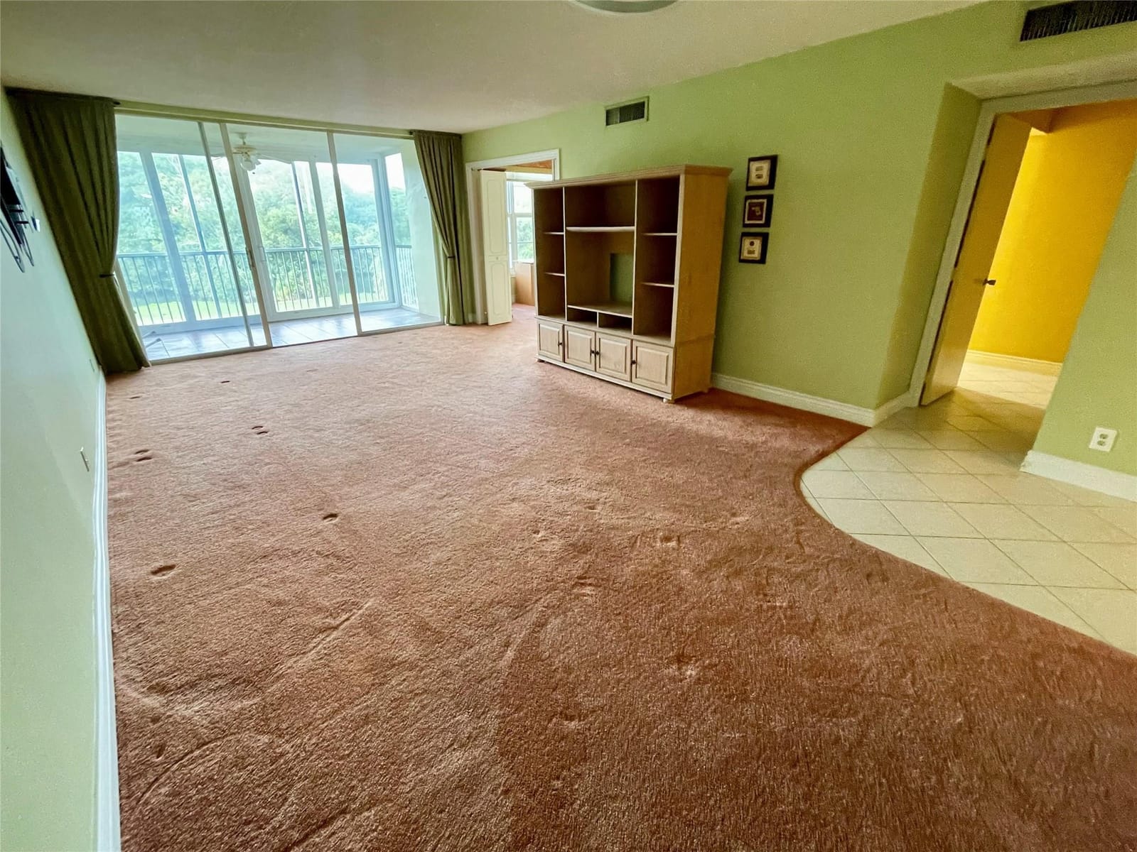 3151 S Palm Aire Drive 307 — photo 7