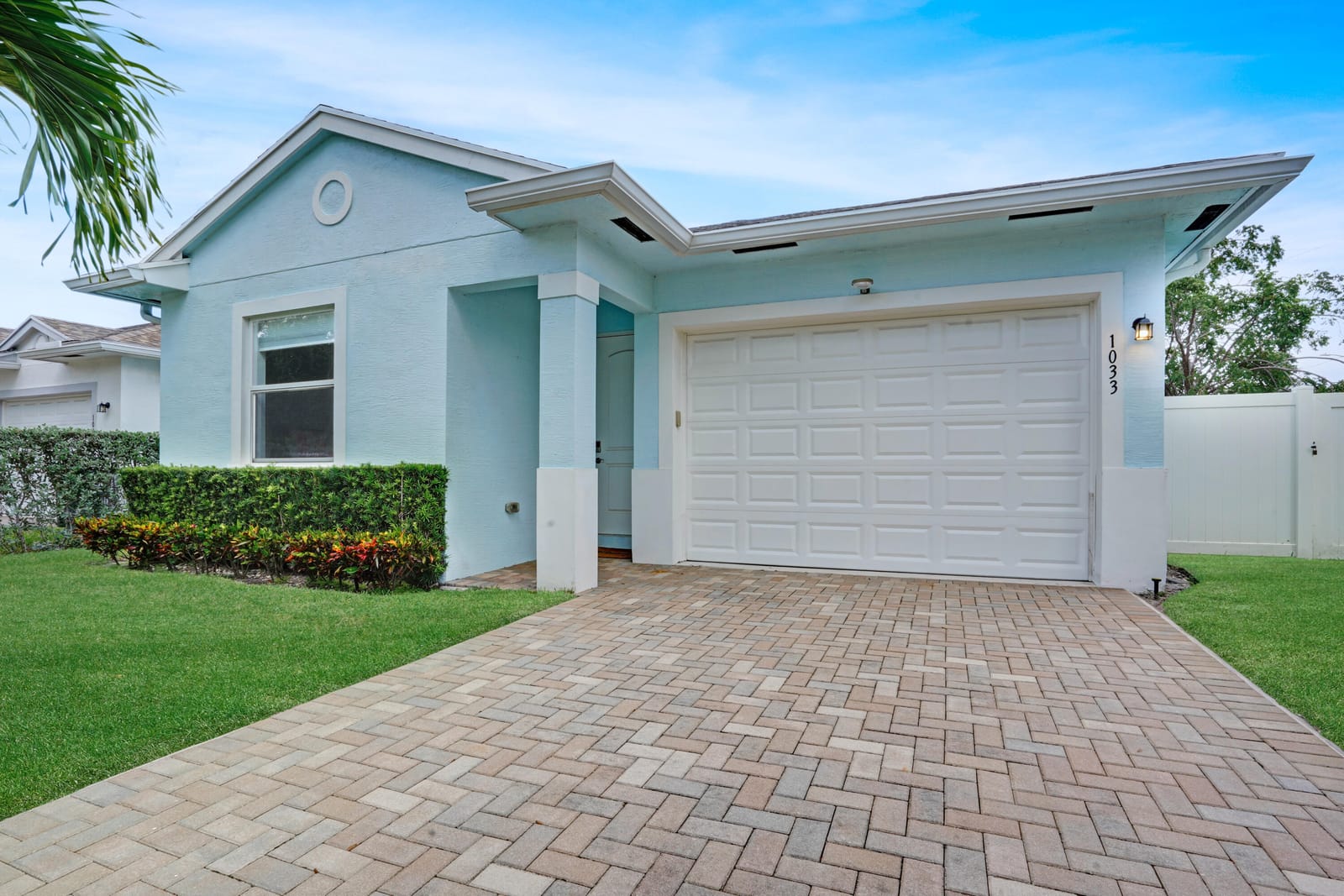 1033 Mango Drive, Delray Beach, FL 33444