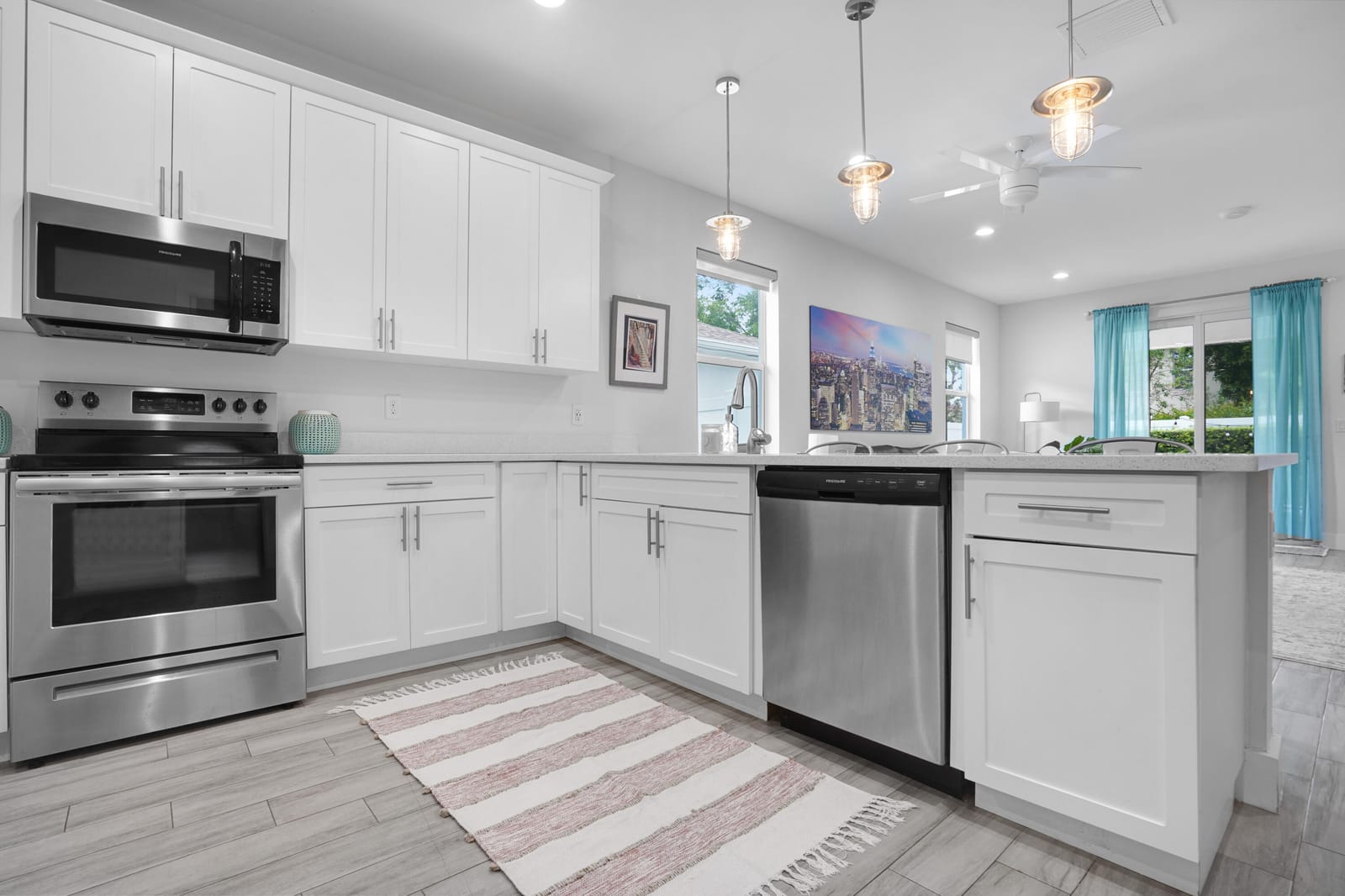 1033 Mango Drive, Delray Beach, FL 33444 photo 4