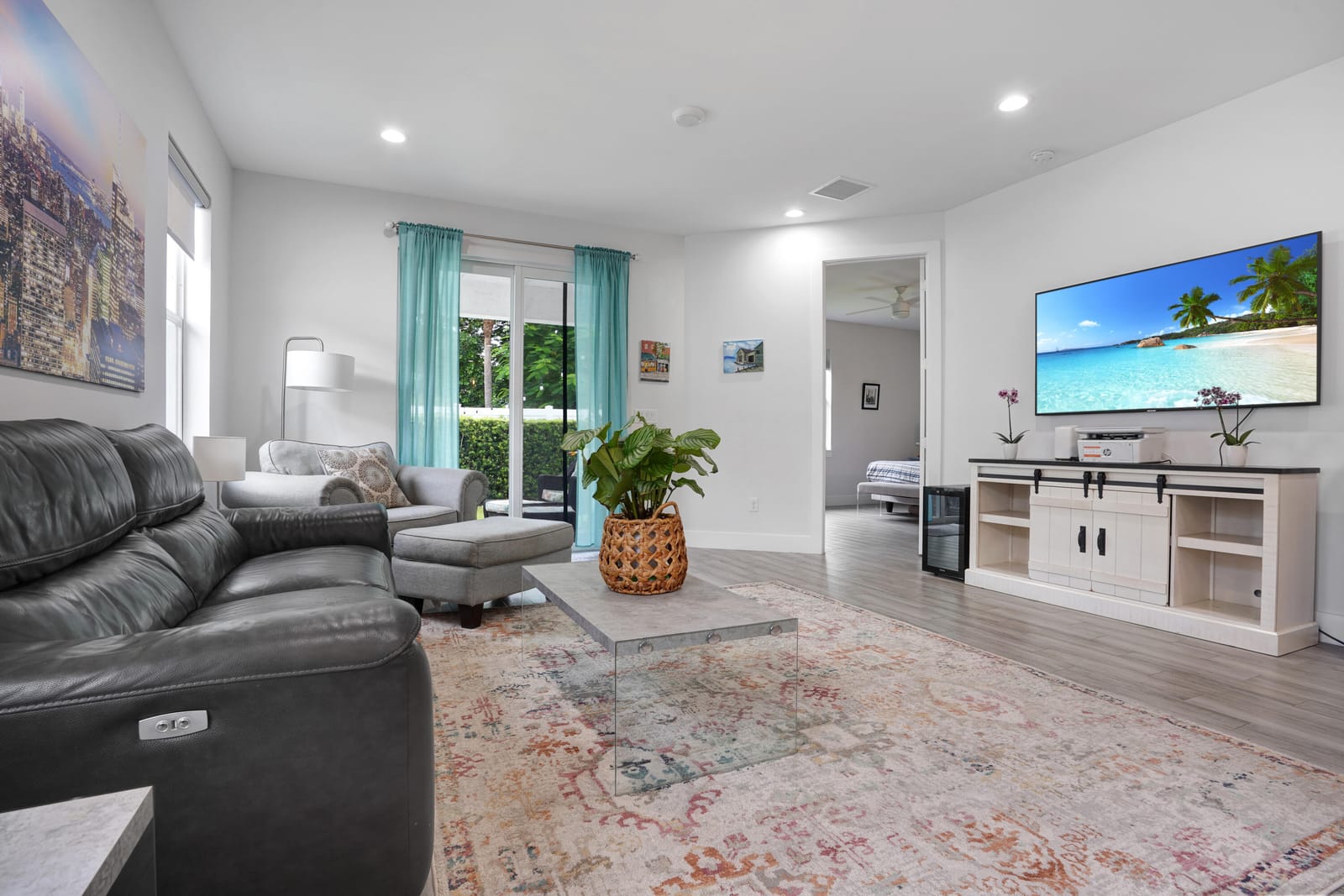 1033 Mango Drive, Delray Beach, FL 33444 photo 8