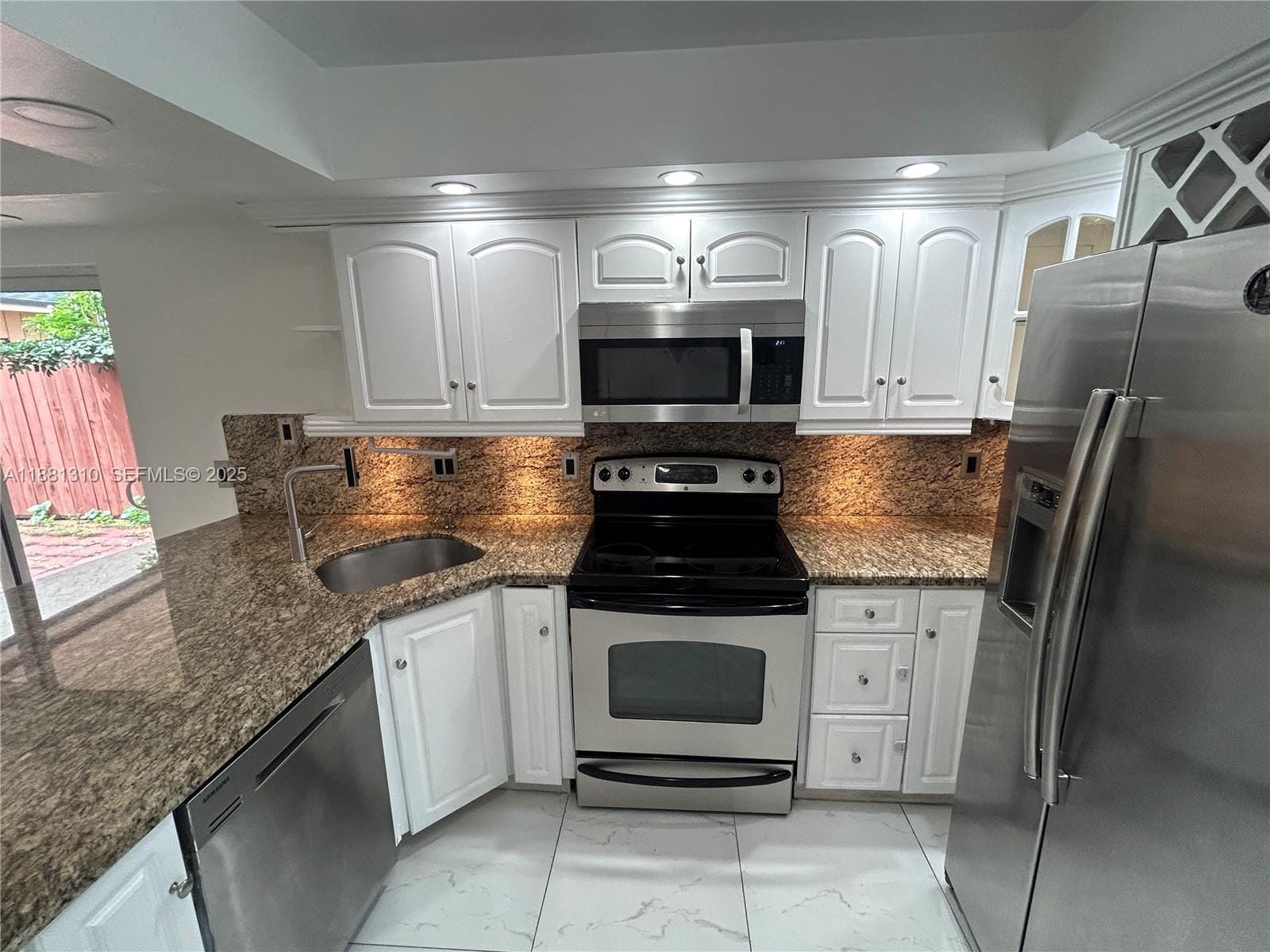 8610 SW 156th Court 115 — photo 3