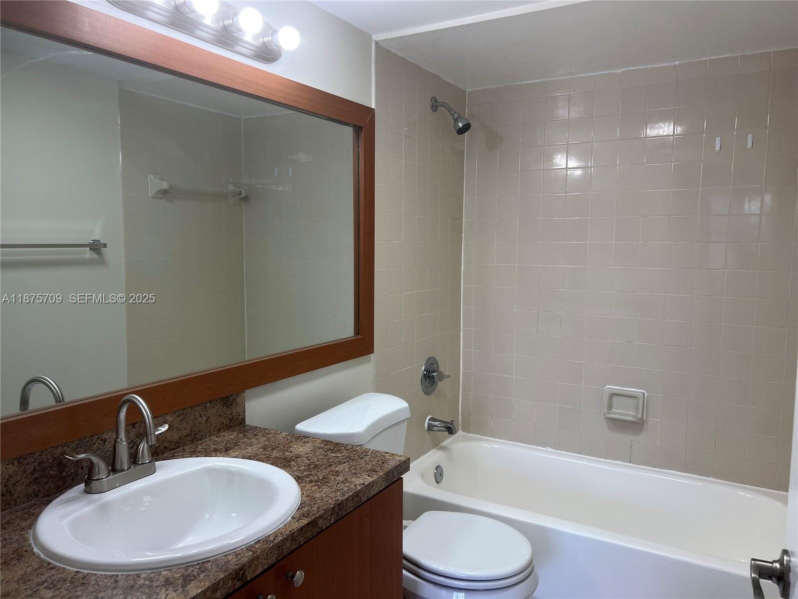 8180 Geneva Court 326, Doral, FL 33166 photo 11