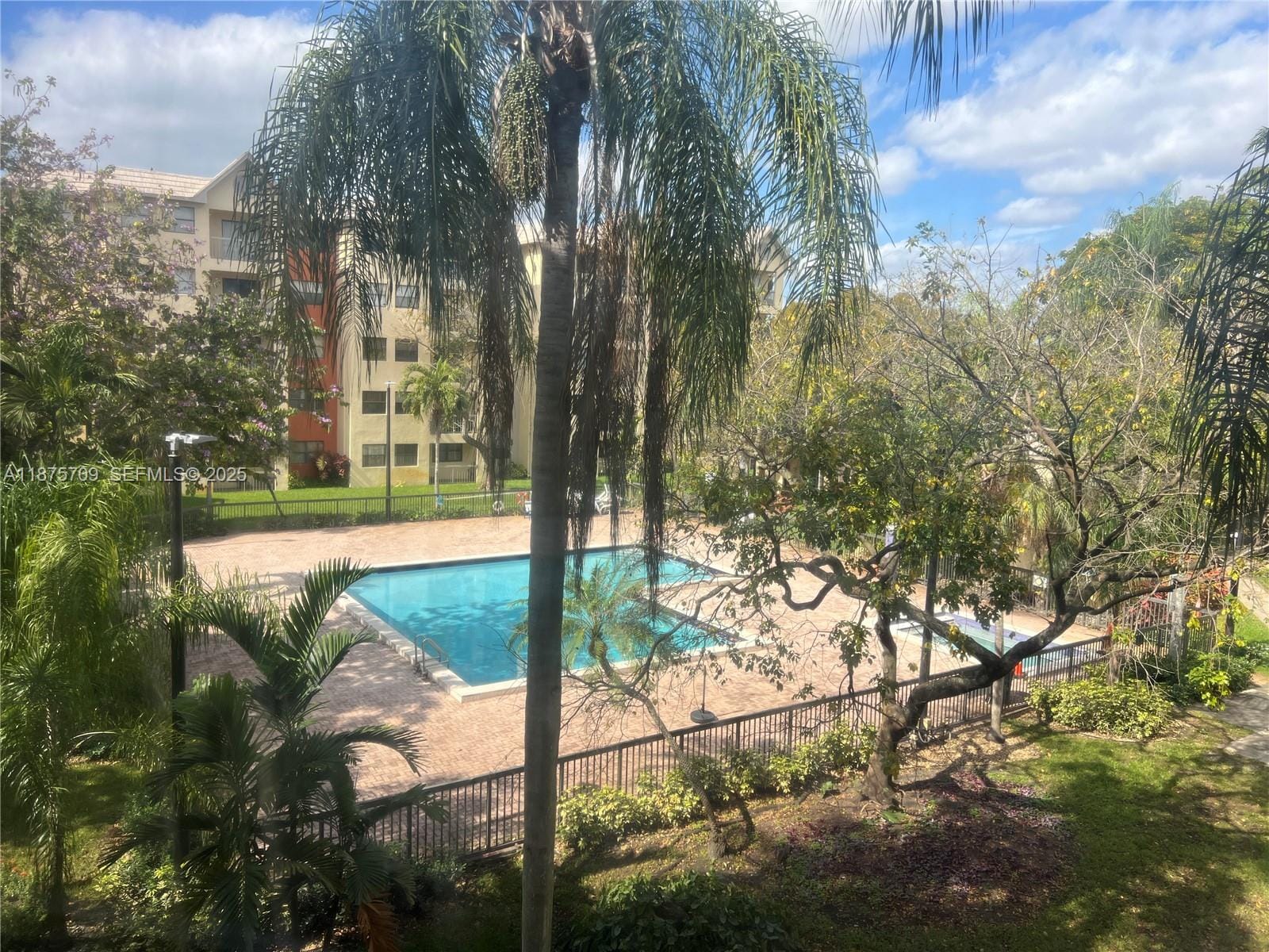 8180 Geneva Court 326, Doral, FL 33166 photo 16