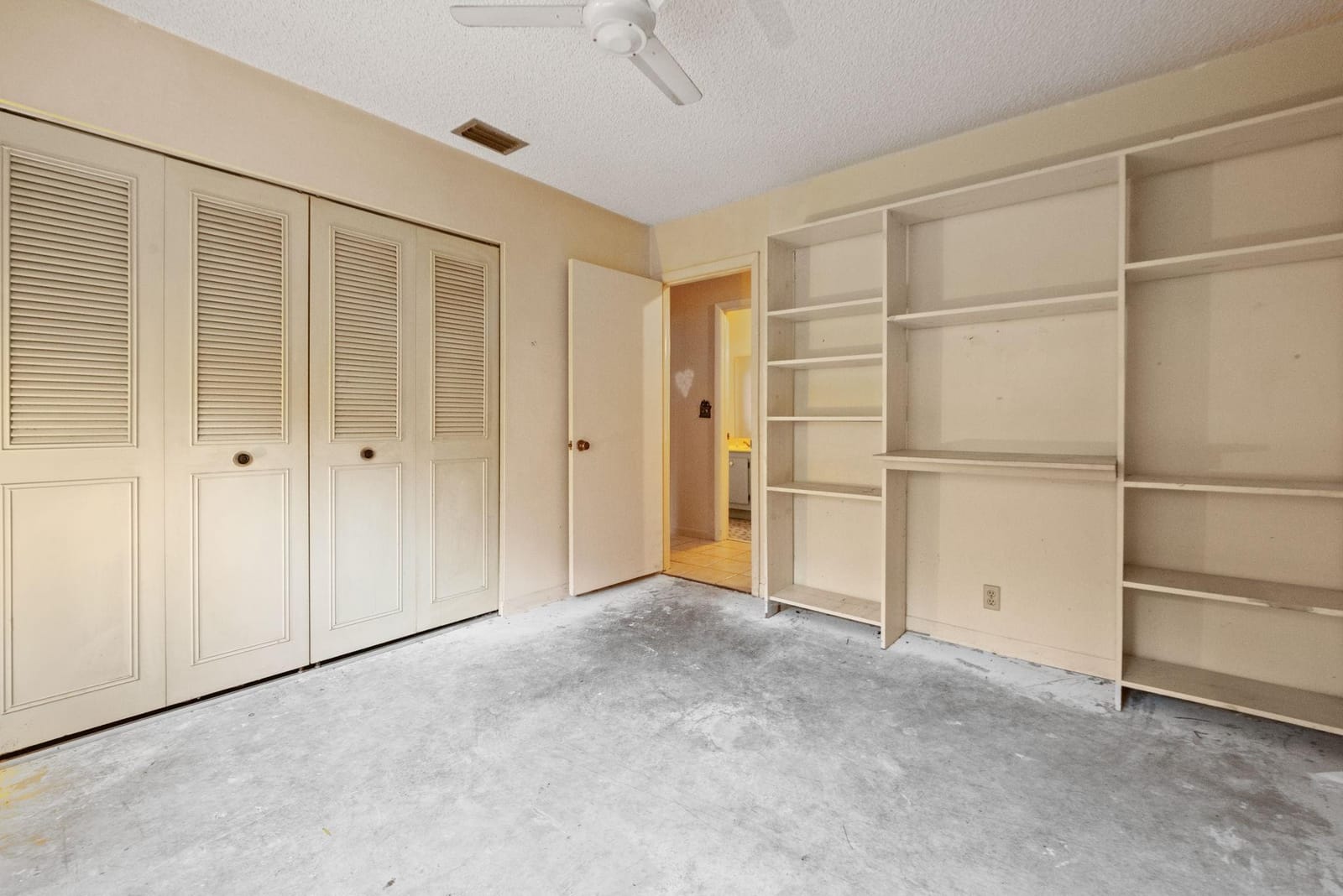 9000 NW 21st Street — photo 11