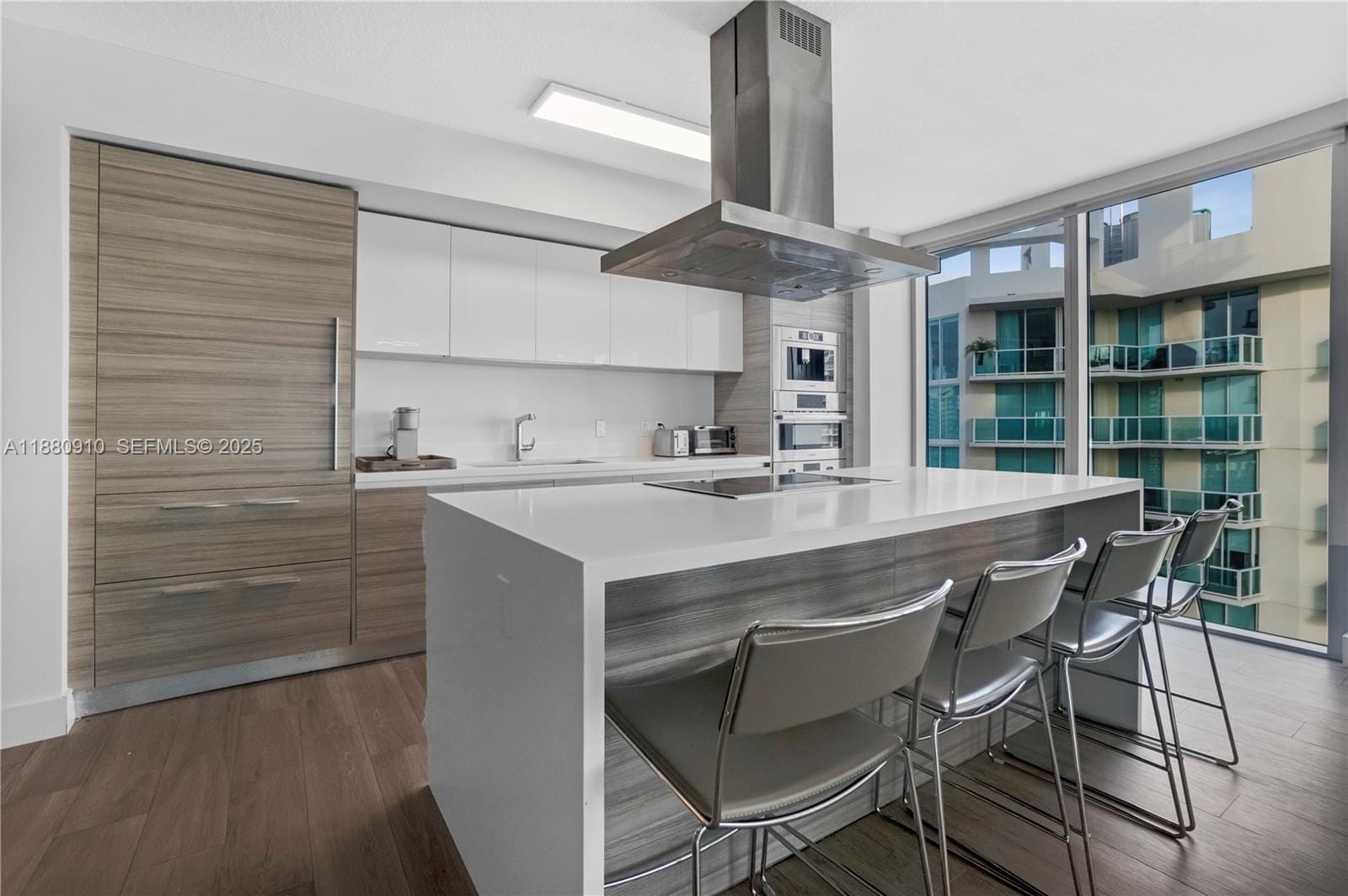 300 Sunny Isles Boulevard 41802 — photo 12