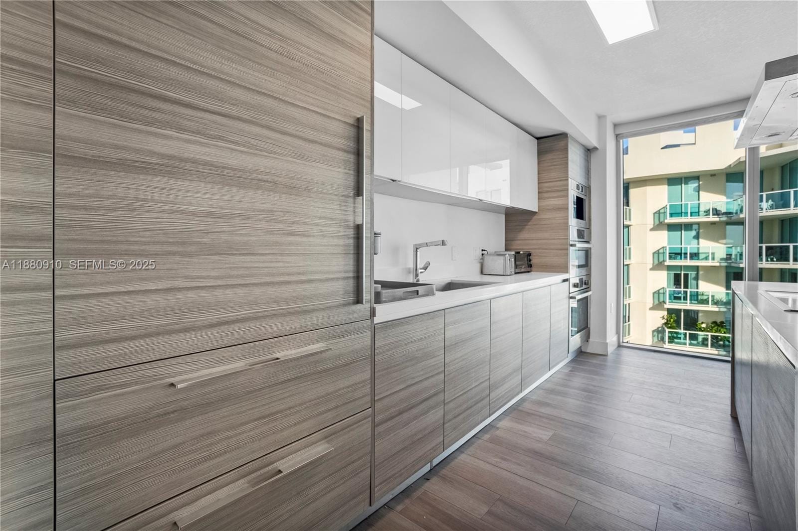300 Sunny Isles Boulevard 41802, Sunny Isles Beach, FL 33160 photo 13