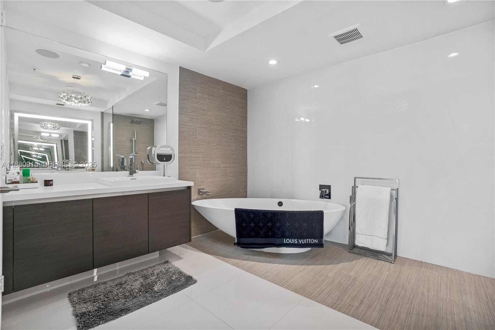 300 Sunny Isles Boulevard 41802, Sunny Isles Beach, FL 33160 photo 26