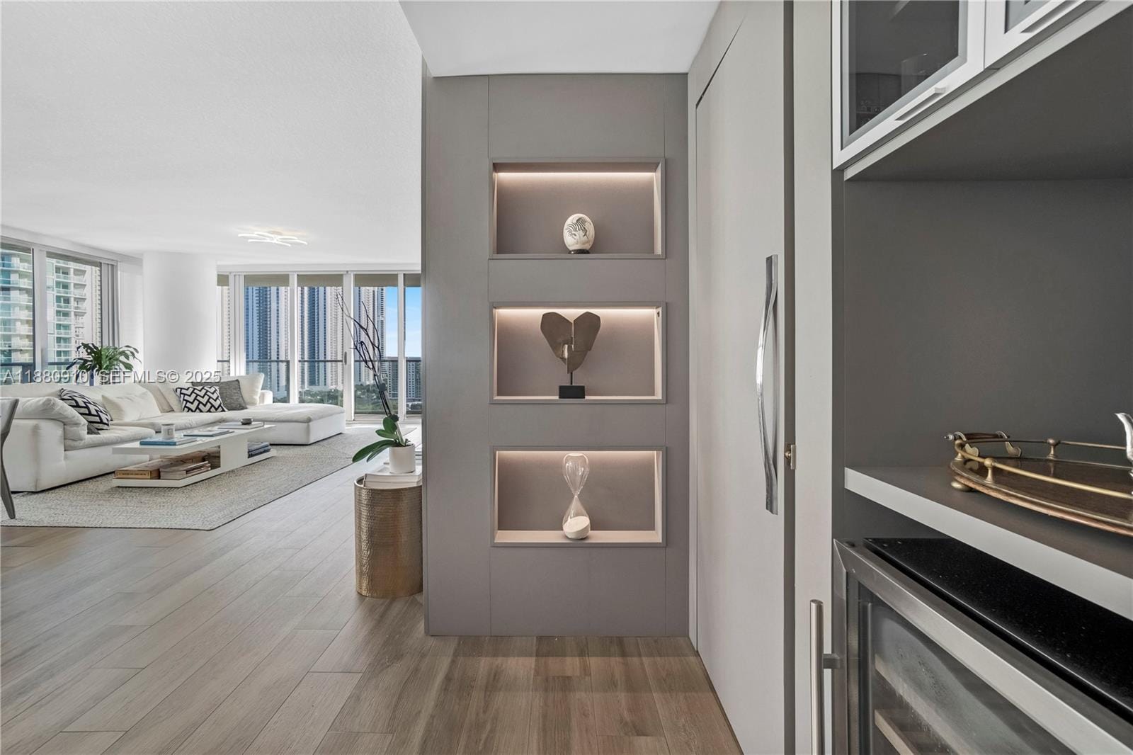 300 Sunny Isles Boulevard 41802 — photo 10