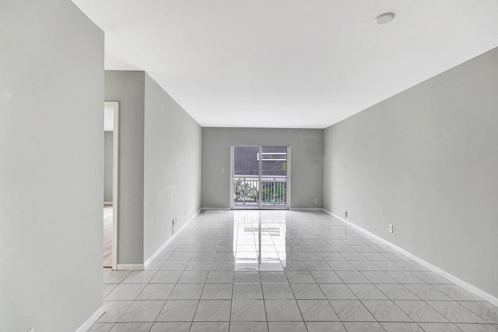 200 S Birch Road 305 — photo 8