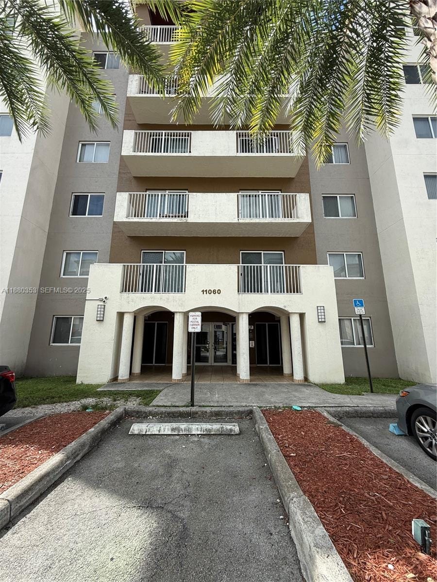 11060 SW 196th Street 403 — photo 11