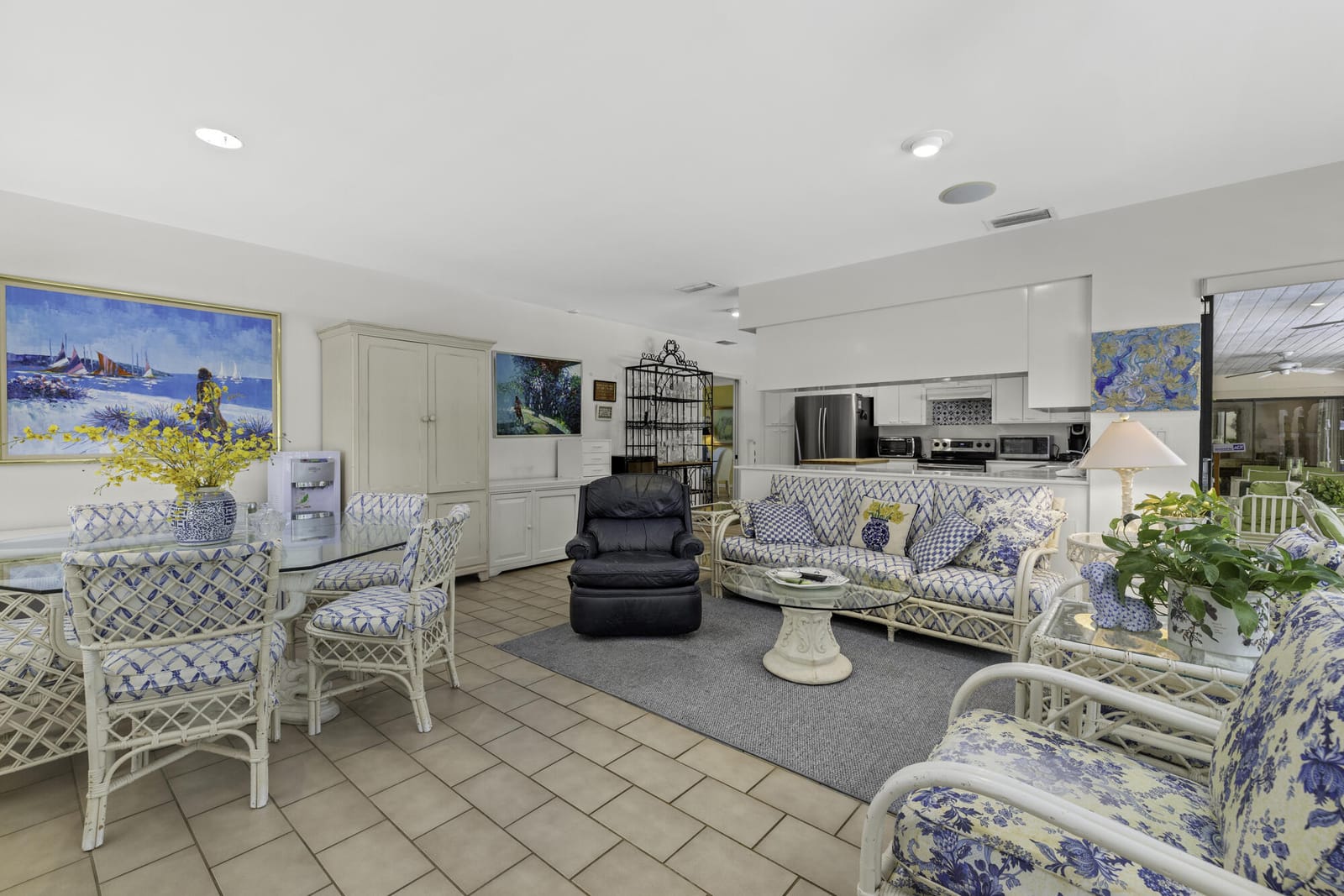2812 Embassy Drive, West Palm Beach, FL 33401 photo 6