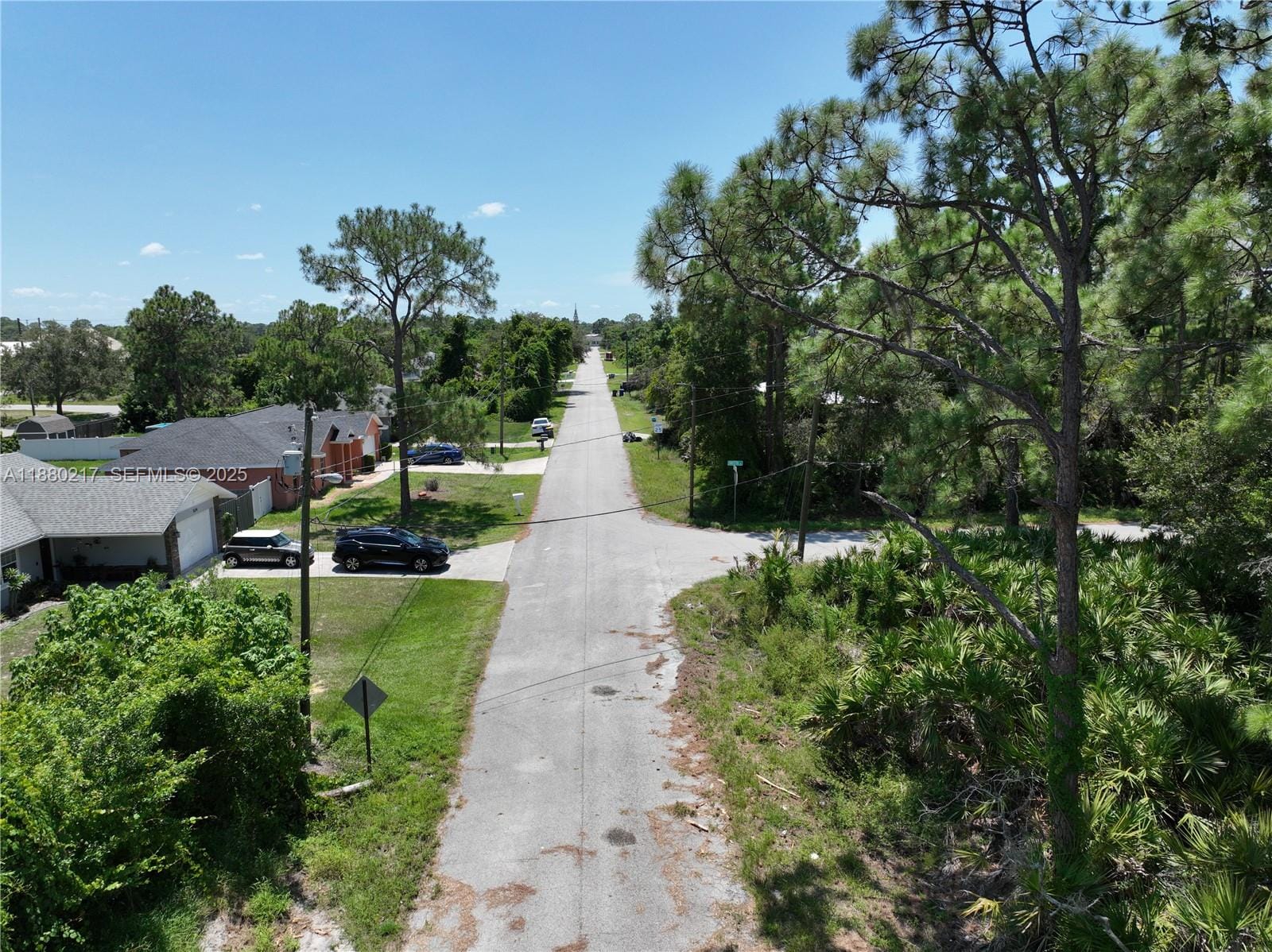 530 Lotus, Sebring, FL 33872 photo 7