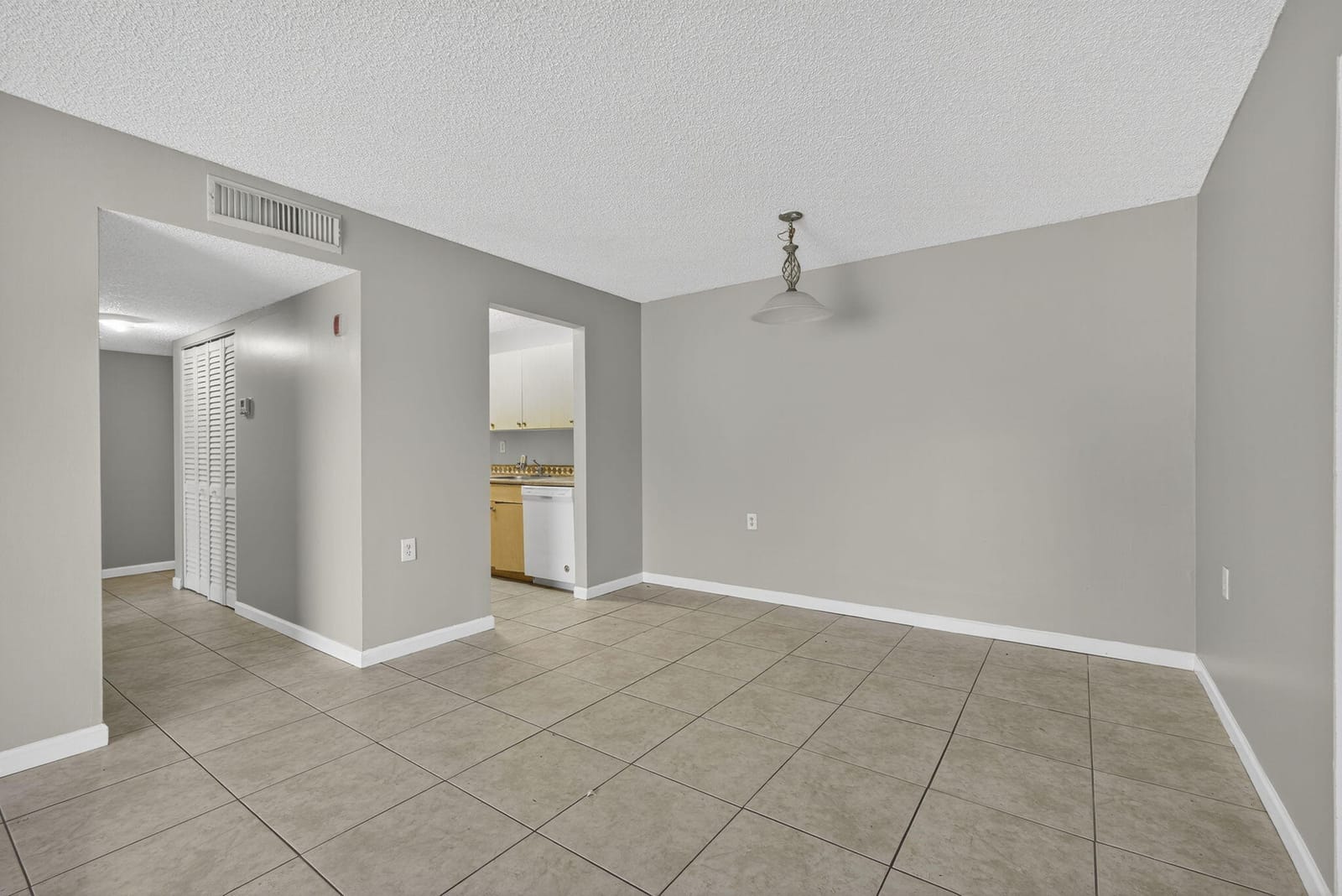 1139 Lake Terry Drive M — photo 5