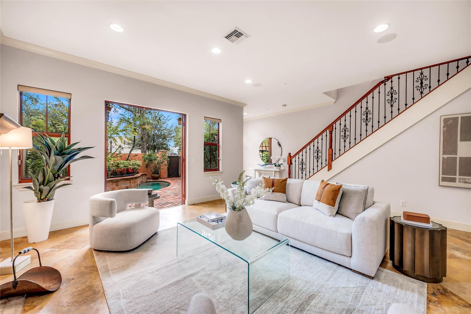 1025 SE 2nd Court 1025, Fort Lauderdale, FL 33301