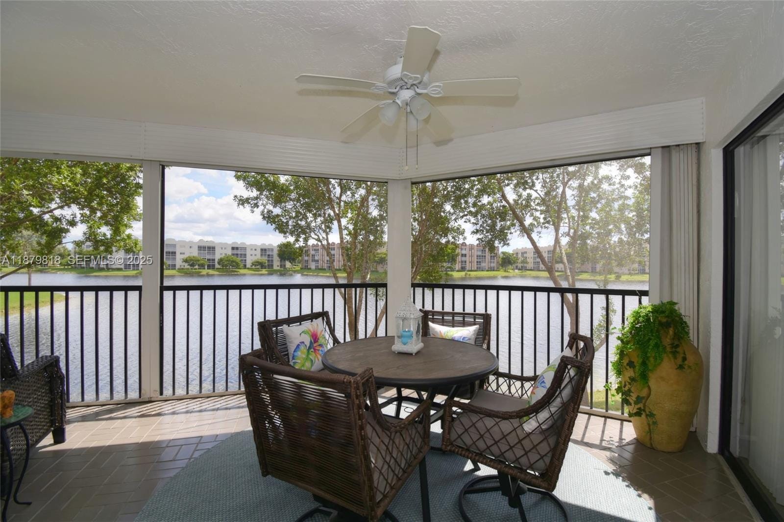 7632 Fairfax Drive 7632, Tamarac, FL 33321