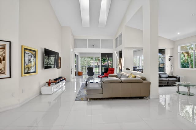 2421 NW 59th Street 303, sold in Clubside, Boca Raton, FL