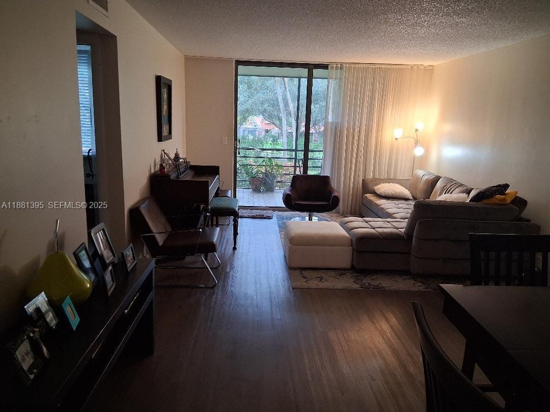 1400 St Charles Place 201 — photo 12