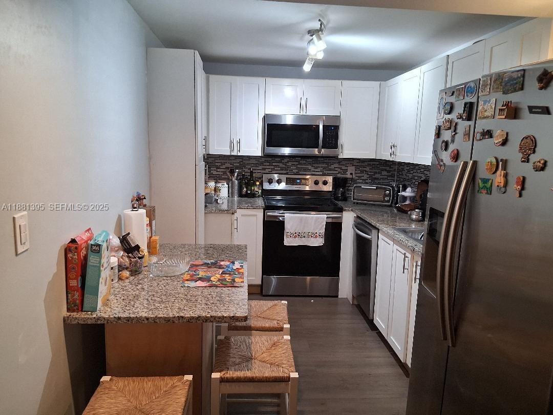 1400 St Charles Place 201 — photo 7