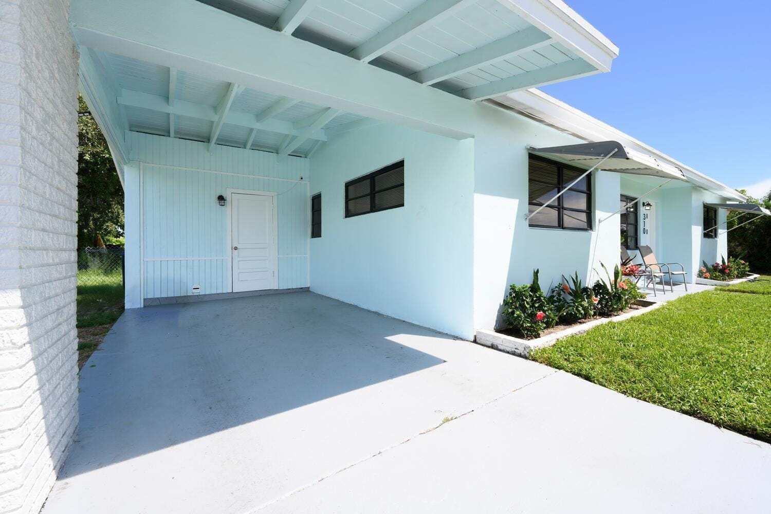 310 W 16th Way, Riviera Beach, FL 33404 photo 3