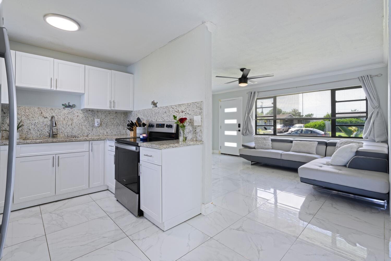 310 W 16th Way, Riviera Beach, FL 33404 photo 7