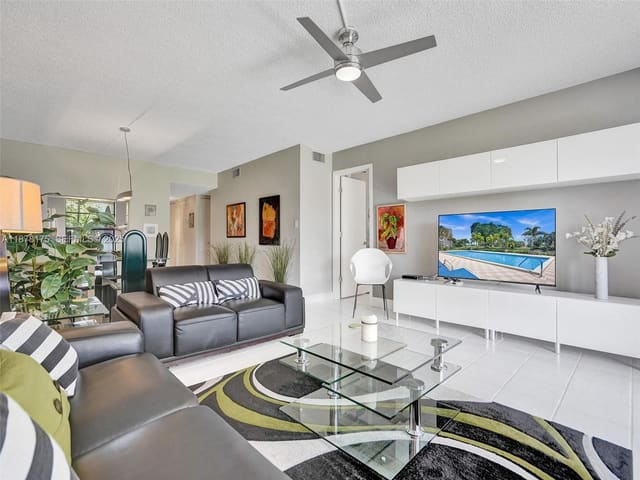3485 Environ Boulevard C107, sold in Lakes Of Environ, Fort Lauderdale, FL