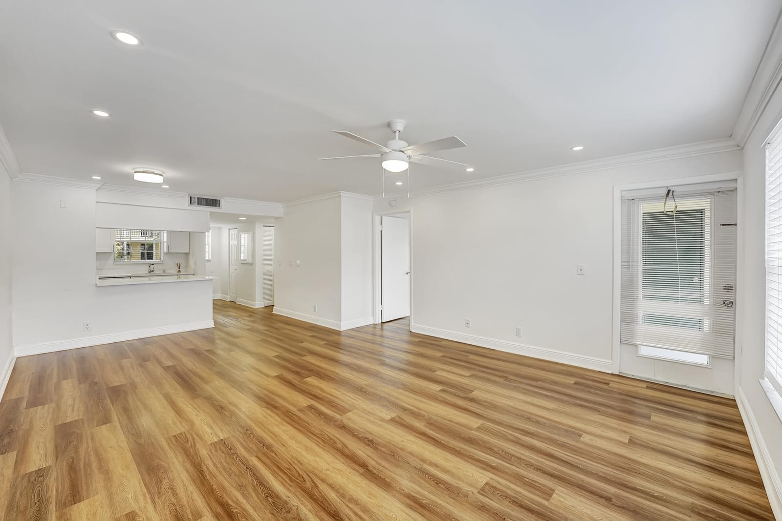 6315 La Costa Drive A — photo 12