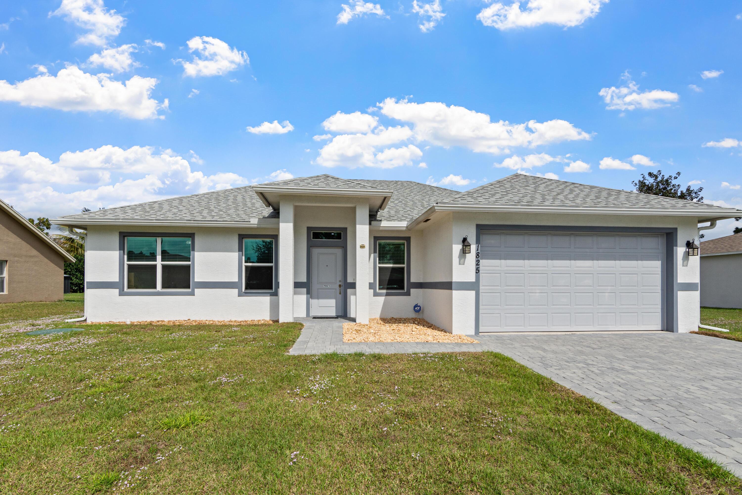 1825 SW Effland Avenue, Port St. Lucie, FL 34953