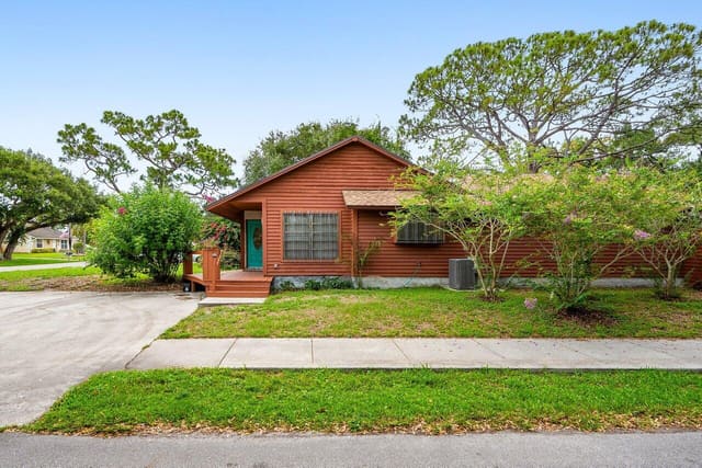 4744 Dolphin Drive, sold in Biltmore Terrace, Lake Worth, FL