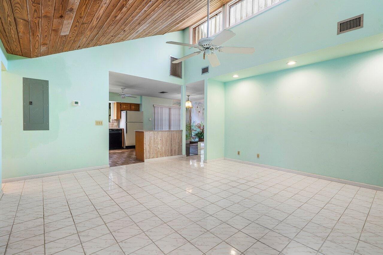 4744 Dolphin Drive, Lake Worth, FL 33463 photo 20