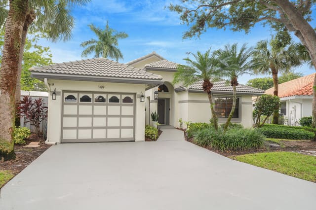 149 Orange Drive, Boynton Beach, FL 33436
