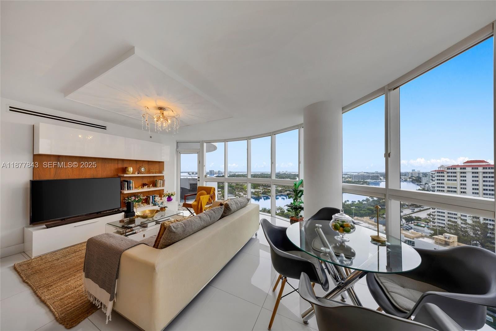 6301 Collins Avenue 2107 — photo 3